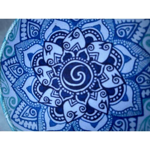 NEW Highland Home Ocean Fantasy Round Mandala Design Blue And White mousepad - Picture 4 of 4